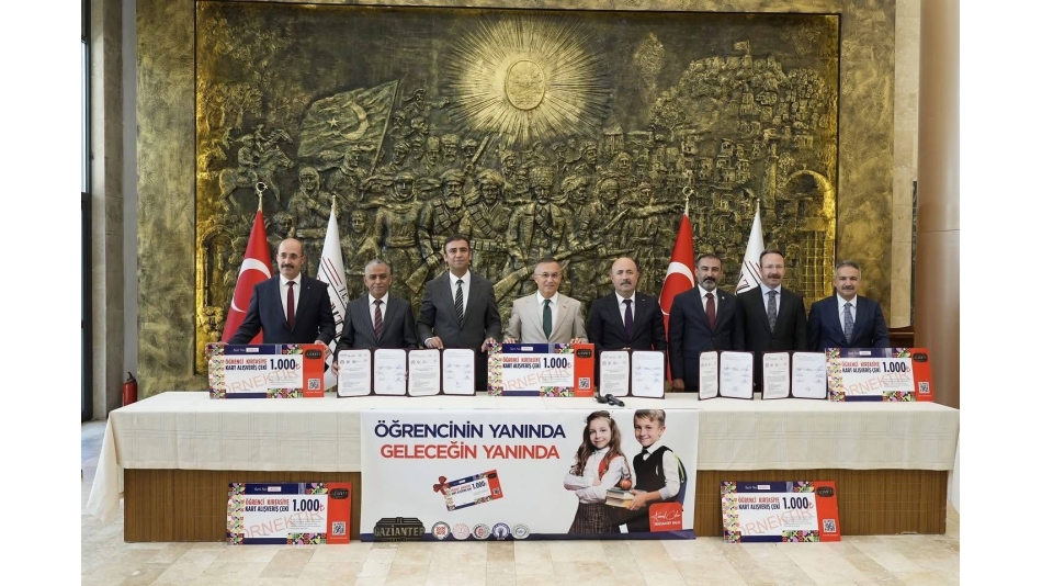 Gaziantep Valiliği ve Gaziantep Matbaacılar Odası arasında Kırtasiye Kart Alışveriş Çeki Projesi iş birliği protokolü imzalandı.